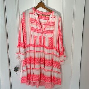 Elan Neon Pink and White Geometric Top